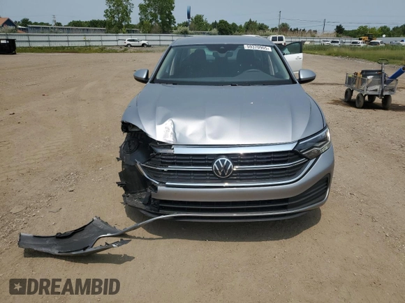 2024 Volkswagen Jetta S with VIN 3VW5M7BU9RM098603, listed as a Copart auction lot 59370965 with 2,873 mi miles and Salvage title. Bid and sale history available at DreamBid. Image 5.