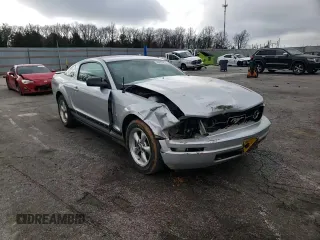 2007 Ford Mustang Deluxe with VIN 1ZVFT80N275288092, listed as a Copart auction lot 43067735 with 95,712 mi miles and Salvage Title. Bid and sale history available at carsss.com. Image 10.