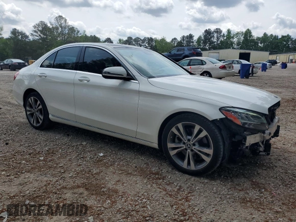 2021 Mercedes-Benz C 300 z VIN W1KWF8DB8MR611212, wystawiony jako Copart lot #54318625 z przebiegiem 44 367 mil mil oraz Szkoda całkowita • Salvage title. Historia ofert i sprzedaży dostępna na DreamBid. Obrazek 4.