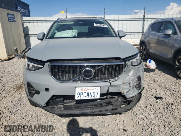 2025 Volvo XC40 Plus Bright Theme with VIN YV4L12UE3S2504316, listed as a Copart auction lot 58528235 with 9,200 mi miles and Clean title. Bid and sale history available at DreamBid. Image 5.