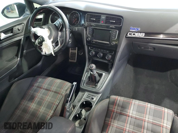 2015 Volkswagen Golf GTI S with VIN 3VWYT7AU5FM074585, listed as a Copart auction lot 70212354 with 60,162 mi miles and Salvage Title. Bid and sale history available at carsss.com. Image 8.