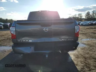 2018 Nissan Titan Pro-4X z VIN 1N6AA1E54JN544479, wystawiony jako Copart lot #86720494 z przebiegiem 137 180 mil mil oraz Szkoda całkowita • Salvage title. Historia ofert i sprzedaży dostępna na DreamBid. Obrazek 6.
