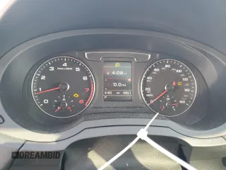 2017 Audi Q3 Premium Plus z VIN WA1JCCFS6HR006554, wystawiony jako Copart lot #50903815 z przebiegiem 41 403 mil mil oraz Szkody całkowita. Historia ofert i sprzedaży dostępna na DreamBid. Obrazek 9.