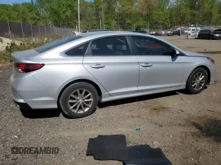 2019 Hyundai Sonata SE with VIN 5NPE24AF3KH733045, listed as a Copart auction lot 54121665 with 92,020 mi miles and Salvage Title. Bid and sale history available at carsss.com. Image 3.