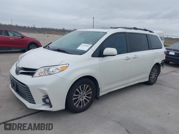 2018 Toyota Sienna XLE Auto Access Seat with VIN 5TDYZ3DC5JS938542, listed as a IAAI auction lot 41569381 with 41,691 mi miles. Bid and sale history available at carsss.com. Image 17.