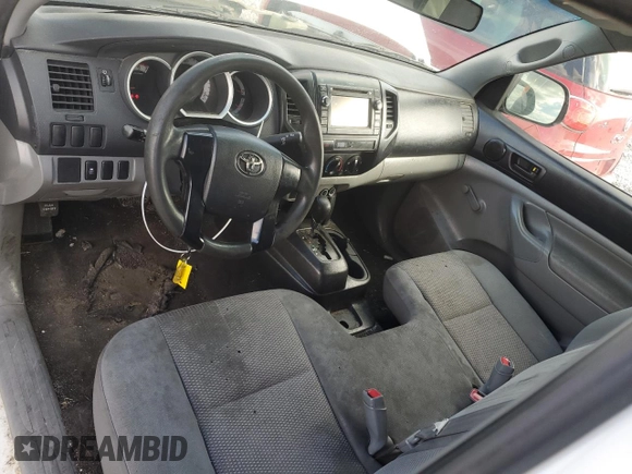 2013 Toyota Tacoma z VIN 5TFNX4CN7DX025183, wystawiony jako Copart lot #44353485 z przebiegiem 146 269 mil mil oraz Szkoda całkowita • Salvage title. Historia ofert i sprzedaży dostępna na DreamBid. Obrazek 8.