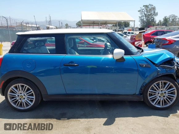 2023 MINI Hardtop Cooper SE with VIN WMW13DJ07P2S73739, listed as a IAAI auction lot 42542088 with 16,344 mi miles and . Bid and sale history available at DreamBid. Image 13.