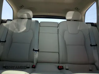 2021 Volvo XC60 Inscription с VIN YV4102DL0M1784035, выставлен на аукционе Copart как лот 48709295 с пробегом 31 255 миль миль и Списание • Salvage title. История ставок и продаж доступна на DreamBid. Изображение 10.