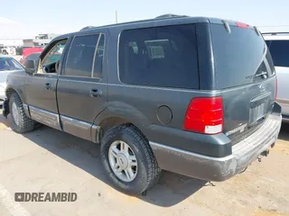 2004 Ford Expedition Special Service z VIN 1FMPU16L74LA65776, wystawiony jako IAAI lot #42318761 z przebiegiem 293 483 mil mil oraz . Historia ofert i sprzedaży dostępna na DreamBid. Obrazek 3.