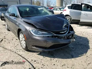 2015 Chrysler 200 LX z VIN 1C3CCCFBXFN610082, wystawiony jako Copart lot #53968855 z przebiegiem 116 395 mil mil oraz Czysty tytuł • Clean title. Historia ofert i sprzedaży dostępna na DreamBid. Obrazek 13.