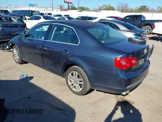 2007 Volkswagen Jetta 2.5 with VIN 3VWSF71K57M097684, listed as a IAAI auction lot 41215438 with 191,389 mi miles and . Bid and sale history available at DreamBid. Image 3.