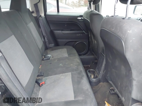 2017 Jeep Patriot Latitude with VIN 1C4NJPFB0HD183103, listed as a IAAI auction lot 41542578 with 131,876 mi miles and . Bid and sale history available at DreamBid. Image 8.