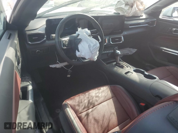 2024 Ford Mustang EcoBoost z VIN 1FAGP8UH8R5135709, wystawiony jako Copart lot #57393045 z przebiegiem 1 267 mil mil oraz Szkoda całkowita • Salvage title. Historia ofert i sprzedaży dostępna na DreamBid. Obrazek 8.