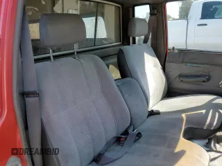 1987 Toyota Pickup с VIN JT4RN70D2H0048566, выставлен на аукционе Copart как лот 52362085 с пробегом 252 452 миль миль и Чистый • Clean title. История ставок и продаж доступна на DreamBid. Изображение 10.