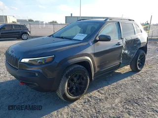 2019 Jeep Cherokee Trailhawk with VIN 1C4PJMBX3KD246100, listed as a IAAI auction lot 41191581 with 98,124 mi miles and . Bid and sale history available at DreamBid. Image 17.