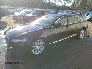 2018 Volvo S90 Inscription with VIN LVY992ML2JP008423, listed as a Copart auction lot 81958464 with 17,544 mi miles and Salvage Title. Bid and sale history available at carsss.com. Image 1.