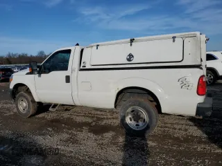 2014 Ford F-250 XL z VIN 1FTBF2B67EEA69234, wystawiony jako Copart lot #44285305 z przebiegiem 272 993 mil mil oraz Czysty tytuł • Clean title. Historia ofert i sprzedaży dostępna na DreamBid. Obrazek 2.