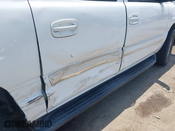 2005 Chevrolet Suburban LS with VIN 3GNEC16Z35G279673, listed as a IAAI auction lot 42428085 with 290,108 mi miles and . Bid and sale history available at DreamBid. Image 6.