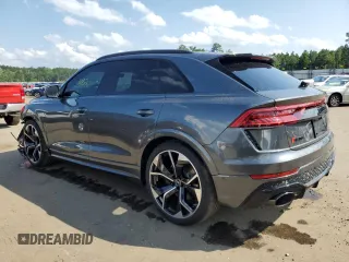 2023 Audi RS Q8 z VIN WU1ARBF17PD023514, wystawiony jako Copart lot #63190573 z przebiegiem 1682 mil mil oraz . Historia ofert i sprzedaży dostępna na DreamBid. Obrazek 2.