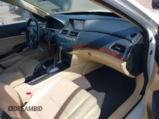 2010 Honda Crosstour EX-L z VIN 5J6TF2H55AL011092, wystawiony jako IAAI lot #42113820 z przebiegiem 239 179 mil mil oraz . Historia ofert i sprzedaży dostępna na DreamBid. Obrazek 5.