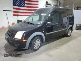 2010 Ford Transit Connect XLT z VIN NM0KS9BN5AT033735, wystawiony jako Copart lot #60772685 z przebiegiem 123 476 mil mil oraz Czysty tytuł • Clean title. Historia ofert i sprzedaży dostępna na DreamBid. Obrazek 1.