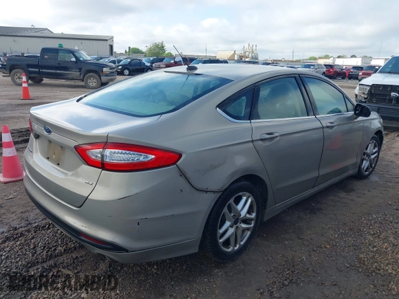 2015 Ford Fusion SE with VIN 3FA6P0H76FR296583, listed as a IAAI auction lot 41917464 with 232,978 mi miles. Bid and sale history available at carsss.com. Image 4.