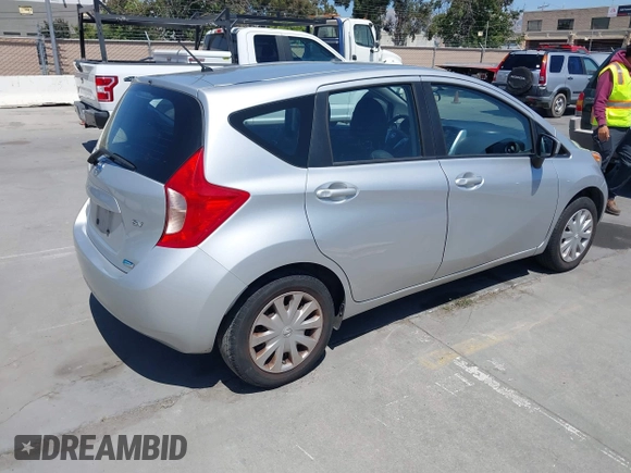 2015 Nissan Note SV with VIN 3N1CE2CP4FL409975, listed as a IAAI auction lot 42569579 with 122,714 mi miles and . Bid and sale history available at DreamBid. Image 4.