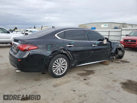 2015 Infiniti Q70 z VIN JN1BY1PP4FM600745, wystawiony jako Copart lot #44411015 z przebiegiem 80 509 mil mil oraz Szkoda całkowita • Salvage title. Historia ofert i sprzedaży dostępna na DreamBid. Obrazek 3.