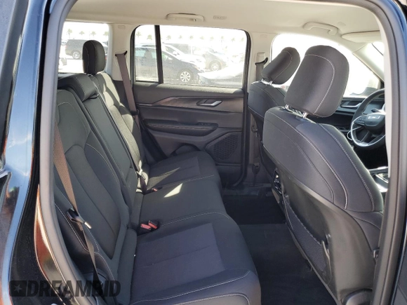 2023 Jeep Grand Cherokee Laredo z VIN 1C4RJGAG4PC648426, wystawiony jako Copart lot #75140784 z przebiegiem Nie podano mil oraz Nie do naprawy • Non repairable. Historia ofert i sprzedaży dostępna na DreamBid. Obrazek 11.