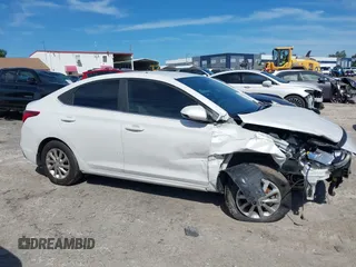 2019 Hyundai Accent SE with VIN 3KPC24A33KE058640, listed as a IAAI auction lot 37641177 with 1 mi miles. Bid and sale history available at carsss.com. Image 12.