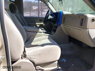2005 Chevrolet Suburban LT with VIN 1GNEC16Z45J225720, listed as a IAAI auction lot 41896970 with 347,315 mi miles. Bid and sale history available at carsss.com. Image 5.