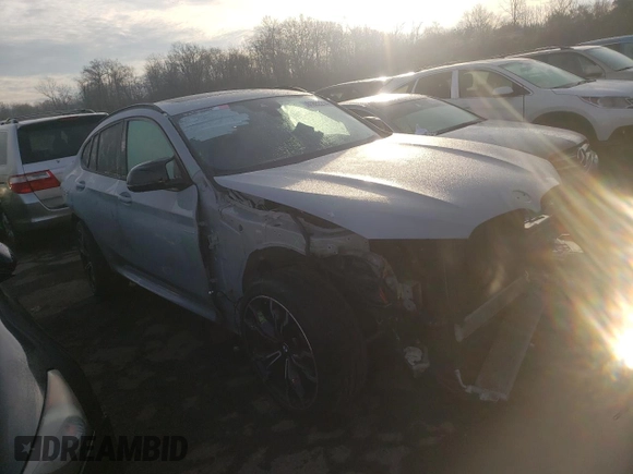 2022 BMW X4 M z VIN 5YM23EC05N9L05268, wystawiony jako Copart lot #81892214 z przebiegiem 37 163 mil mil oraz Szkody całkowita. Historia ofert i sprzedaży dostępna na DreamBid. Obrazek 4.