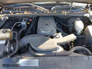 2003 Chevrolet Avalanche with VIN 3GNEC13T63G170282, listed as a IAAI auction lot 41586653 with 194,448 mi miles. Bid and sale history available at carsss.com. Image 10.