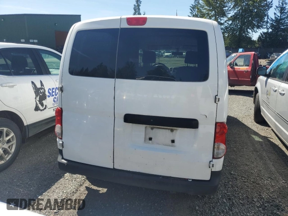 2015 Nissan NV200 SV with VIN 3N6CM0KN9FK708496, listed as a Copart auction lot 57135105 with 141,126 mi miles and Salvage title. Bid and sale history available at DreamBid. Image 6.