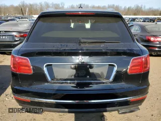 2018 Bentley Bentayga Signature z VIN SJAAC2ZV5JC017769, wystawiony jako Copart lot #80888443 z przebiegiem 24 775 mil mil oraz . Historia ofert i sprzedaży dostępna na DreamBid. Obrazek 6.