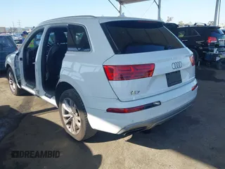 2019 Audi Q7 Premium z VIN WA1AAAF70KD037387, wystawiony jako IAAI lot #41966996 z przebiegiem 93 245 mil mil oraz . Historia ofert i sprzedaży dostępna na DreamBid. Obrazek 3.