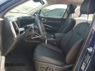 2025 Kia Sorento EX z VIN 5XYRH4JF1SG315168, wystawiony jako Copart lot #59580735 z przebiegiem Nie podano mil oraz Szkoda całkowita • Salvage title. Historia ofert i sprzedaży dostępna na DreamBid. Obrazek 7.