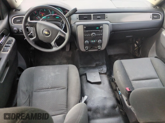 2014 Chevrolet Tahoe Commercial z VIN 1GNLC2E06ER207611, wystawiony jako Copart lot #51472355 z przebiegiem 125 893 mil mil oraz Szkoda całkowita • Salvage title. Historia ofert i sprzedaży dostępna na DreamBid. Obrazek 8.