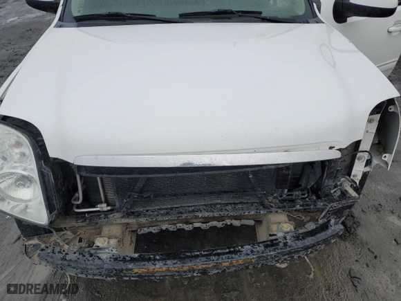 2013 GMC Yukon XL SLT with VIN 1GKS2KE74DR127036, listed as a Copart auction lot 46916615 with 211,043 mi miles and Salvage Title. Bid and sale history available at carsss.com. Image 13.