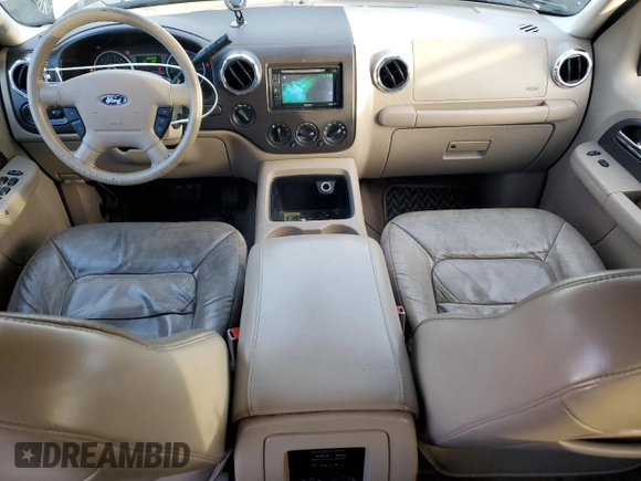 2005 Ford Expedition Special Service with VIN 1FMPU16575LA53081, listed as a Copart auction lot 41520455 with 185,289 mi miles and Salvage Title. Bid and sale history available at carsss.com. Image 8.