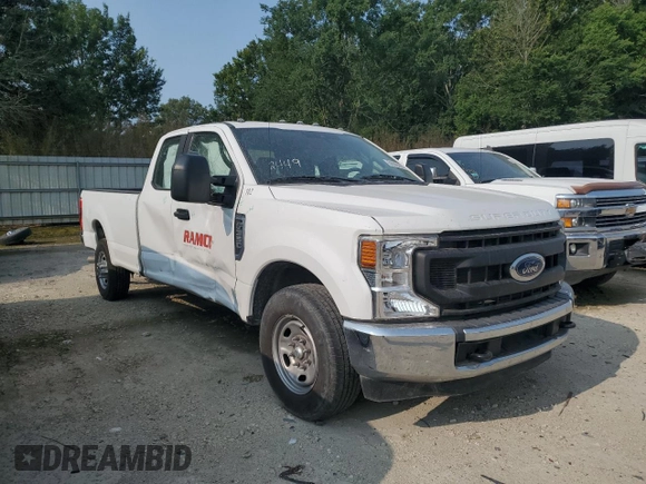 2021 Ford F-350 z VIN 1FT8X3ANXMEE03860, wystawiony jako Copart lot #62225245 z przebiegiem 49 942 mil mil oraz Szkoda całkowita • Salvage title. Historia ofert i sprzedaży dostępna na DreamBid. Obrazek 1.