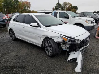 2020 Hyundai Elantra GT with VIN KMHH35LE2LU137688, listed as a Copart auction lot 75752044 with 76,200 mi miles and Salvage Title. Bid and sale history available at carsss.com. Image 4.