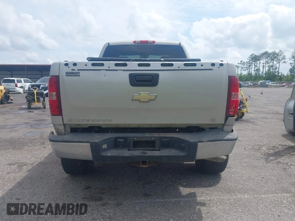 2008 Chevrolet Silverado 1500 1LT with VIN 2GCEC19C781149327, listed as a IAAI auction lot 42126913 with 194,629 mi miles and . Bid and sale history available at DreamBid. Image 16.