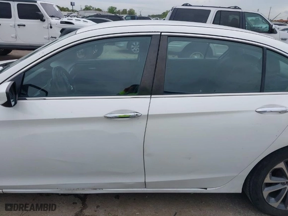 2015 Honda Accord Sedan Sport with VIN 1HGCR2F50FA109497, listed as a IAAI auction lot 41902756 with 172,185 mi miles. Bid and sale history available at carsss.com. Image 14.