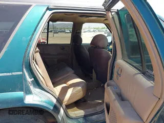 1996 Oldsmobile Bravada z VIN 1GHDT13W5T2711291, wystawiony jako IAAI lot #42502672 z przebiegiem 219 062 mil mil oraz . Historia ofert i sprzedaży dostępna na DreamBid. Obrazek 8.