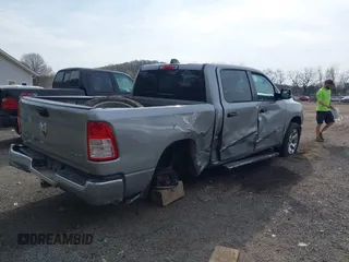 2023 Ram 1500 Big Horn с VIN 1C6RRFFG3PN690013, выставлен на аукционе IAAI как лот 42007736 с пробегом 37 021 миль миль и . История ставок и продаж доступна на DreamBid. Изображение 4.