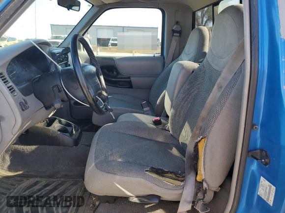 2000 Ford Ranger XL with VIN 1FTYR10V8YPB20951, listed as a Copart auction lot 54368935 with 223,899 mi miles and Clean Title. Bid and sale history available at carsss.com. Image 7.