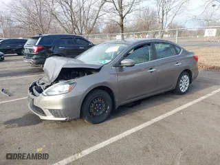 2016 Nissan Sentra SR with VIN 3N1AB7AP2GL660107, listed as a IAAI auction lot 41511684 with 92,293 mi miles. Bid and sale history available at carsss.com. Image 2.