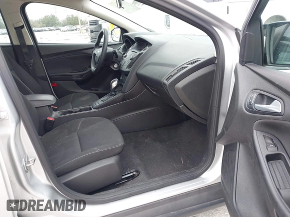 2015 Ford Focus SE with VIN 1FADP3K25FL328797, listed as a IAAI auction lot 41328404 with 72,368 mi miles. Bid and sale history available at carsss.com. Image 5.