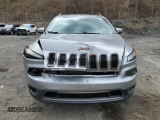 2017 Jeep Cherokee Latitude with VIN 1C4PJMCB4HW555848, listed as a Copart auction lot 53298155 with 71,394 mi miles and Salvage Title. Bid and sale history available at carsss.com. Image 5.